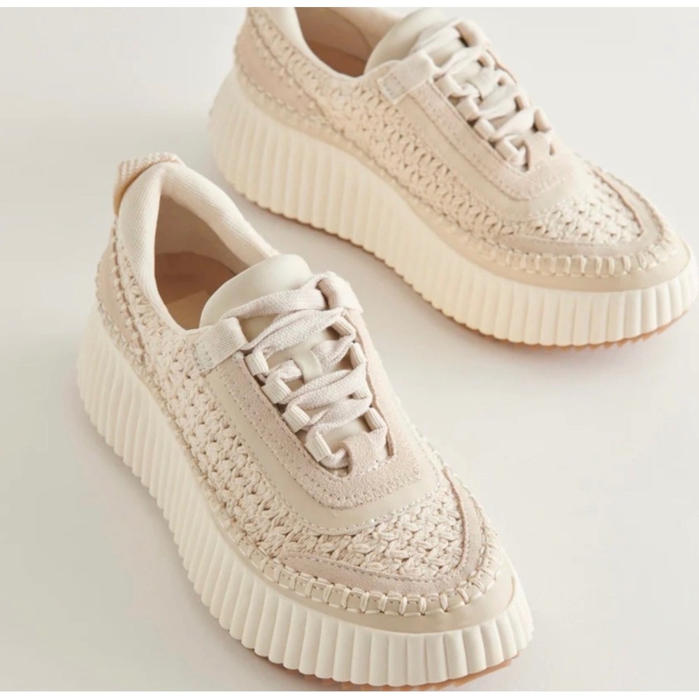DV Dolce Vita Dolen Knit Platform Sneakers Cream Neutral Whipstitch Womens 8.5